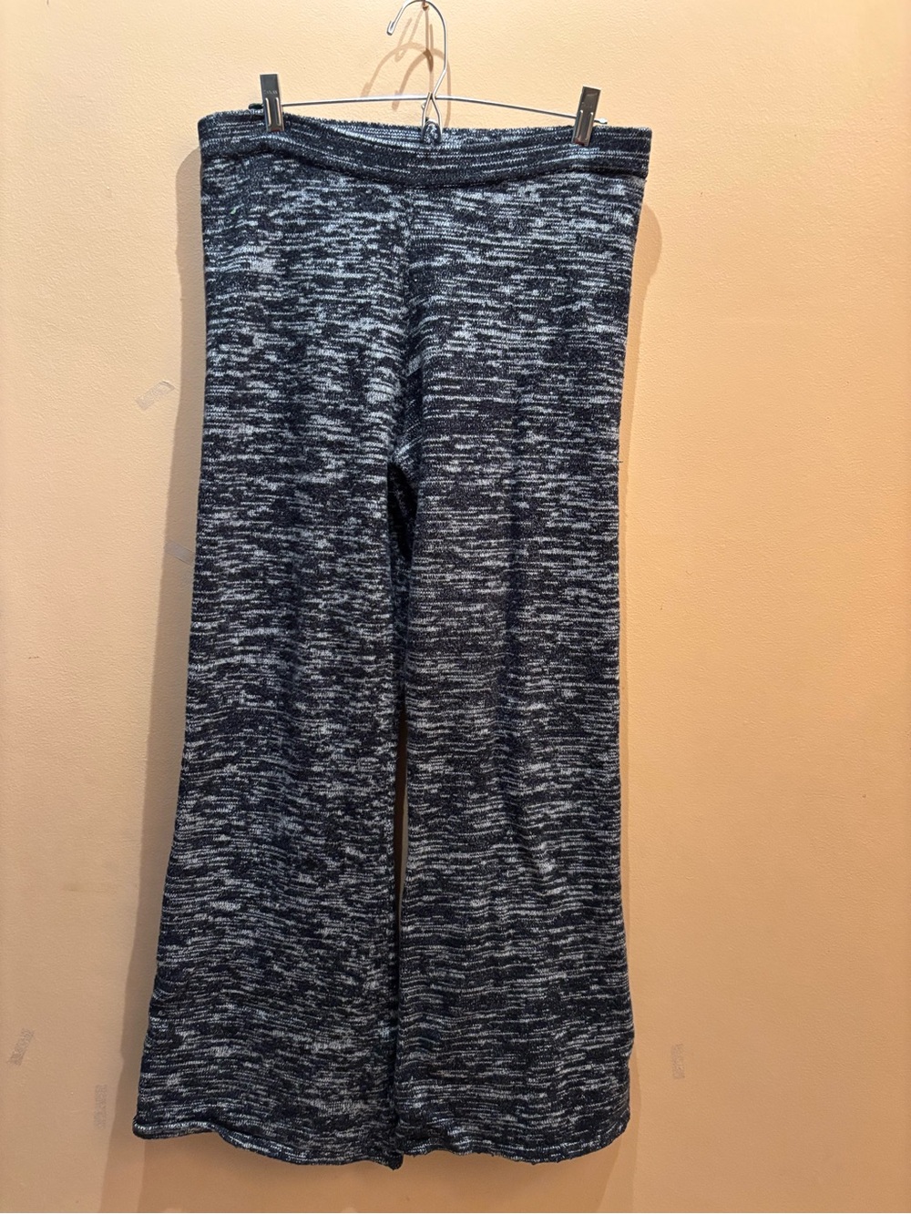 Anthropologie Womens Casual Flare Sweater Pants. Black Gray. Size M